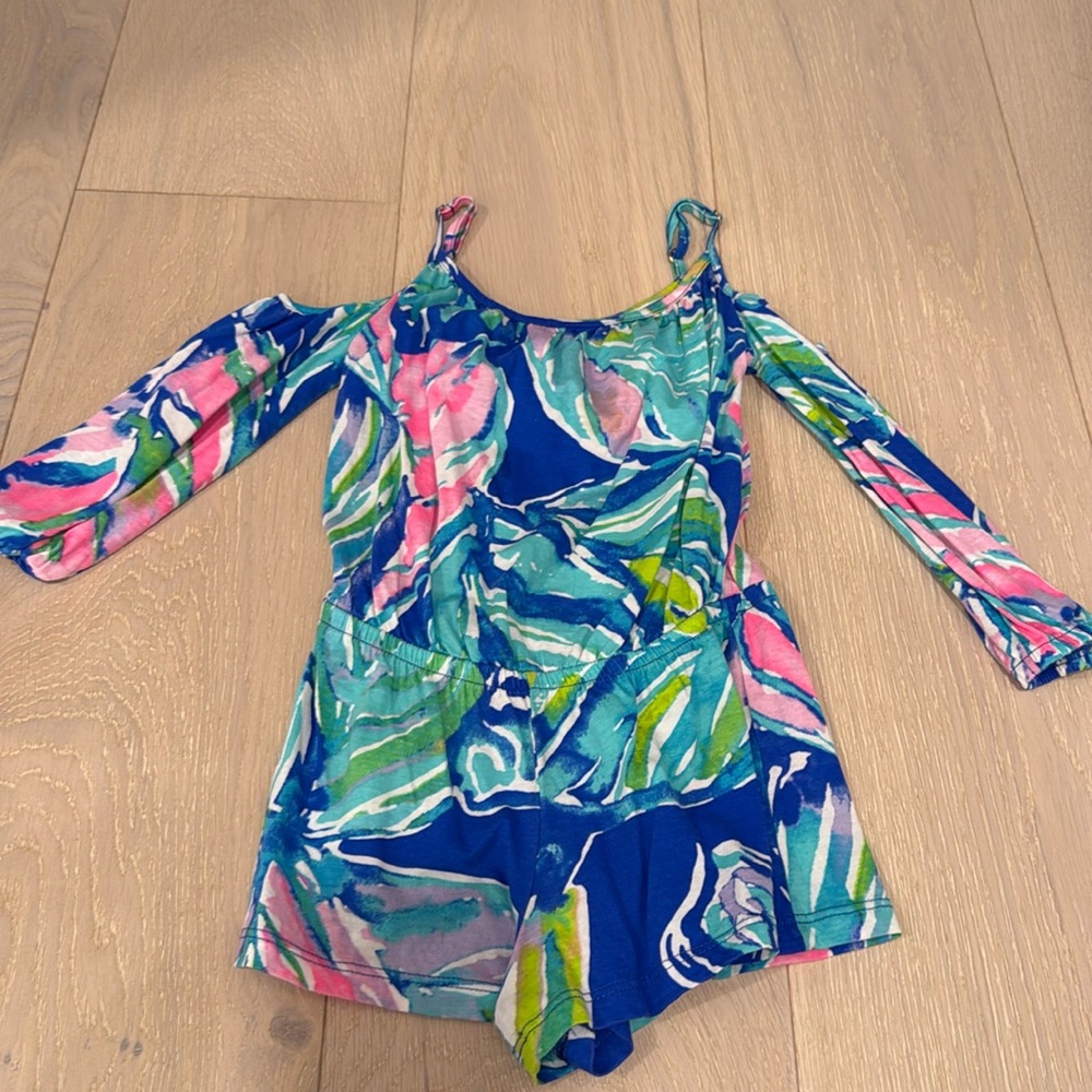 Lilly Pulitzer Girls open shoulder romper with sleeves xs 2/3